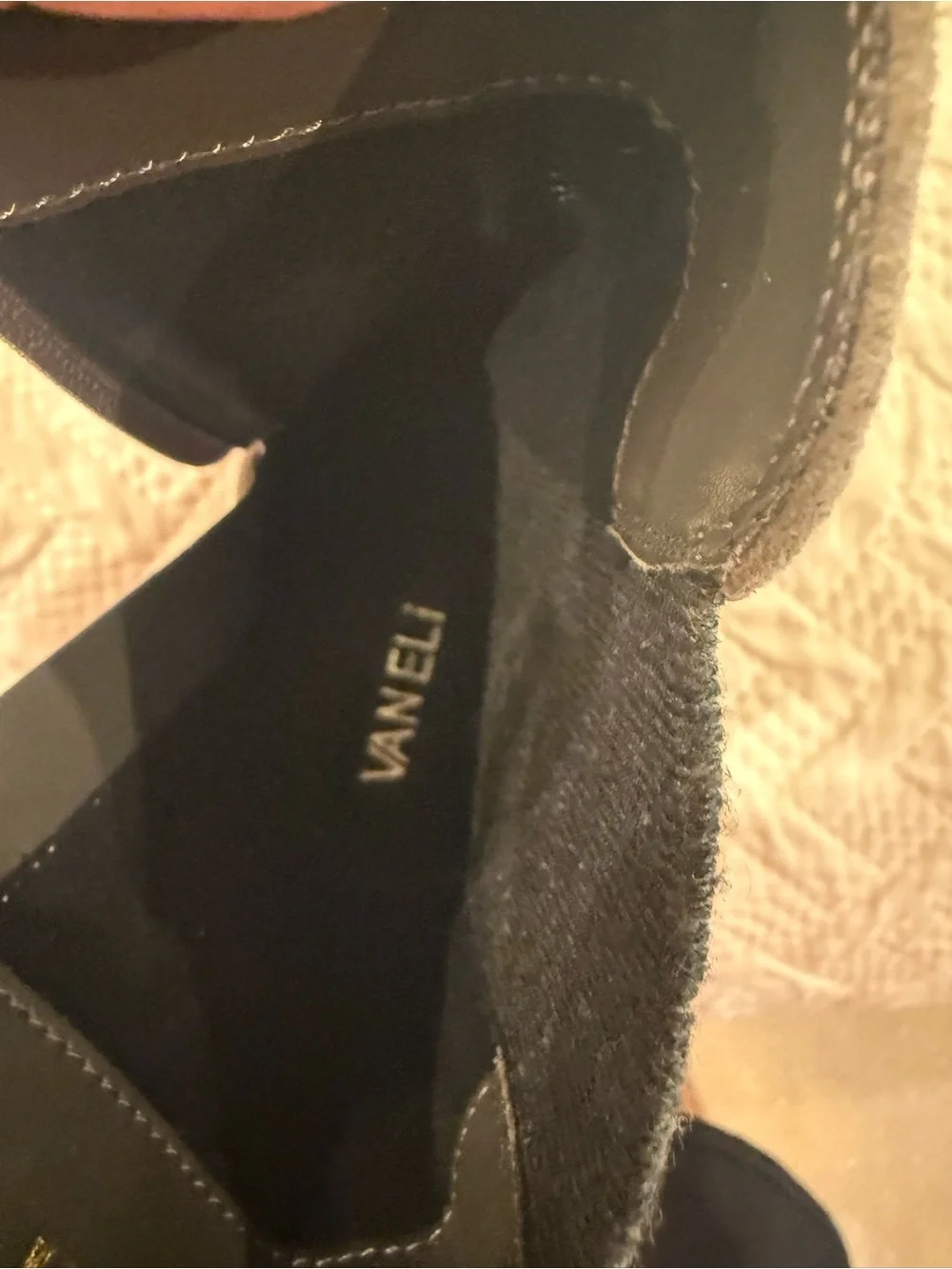 Van Eli Women's Gray Suede Pointed-Toe Ankle Boots
